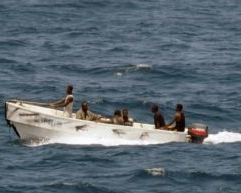 Сомалийские пираты захватили судно: 10 украинцев оказались в плену