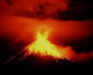 На Канарах готовятся к эвакуации из-за извержения вулкана