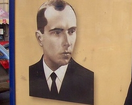 У Кам'янець-Подільському через Януковича познімали білборди з Бандерою