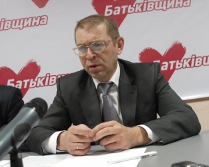 "Бютовец": Возбуждение нового дела против Тимошенко - это агония власти
