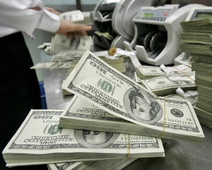 Янукович заборонив видавати кредити у валюті