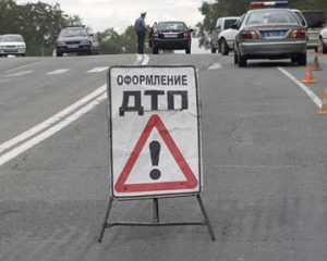 Школярка загинула під колесами двох автомобілів