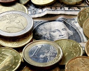 В Украине доллар подорожал на 2 копейки, курс евро вырос на 5 копеек