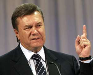 Янукович в течение полутора лет пугал коррупционеров