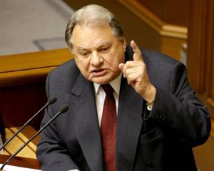 "Янукович — дипломатично дисциплінована людина" — Геннадій Удовенко