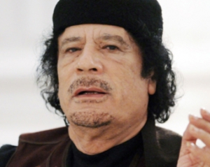 З криками &quot;Аллах акбар!&quot; повстанці тикали в закривавленого Каддафі автоматами