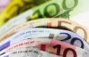 Євро подорожчав на 9 копійок, курс долара стабільний - міжбанк
