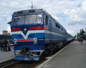 У Галичі двоє п'яних бешкетників зупинили пасажирський потяг