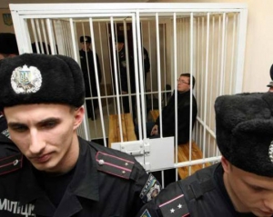 Суд отказал защите Луценко и продолжил допрашивать свидетеля