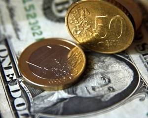 Евро подорожал на 2 копейки, за доллар дают 8 гривен - межбанк