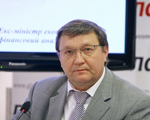 Экономическую политику Украины назвали &quot;неуклюжими действиями&quot;