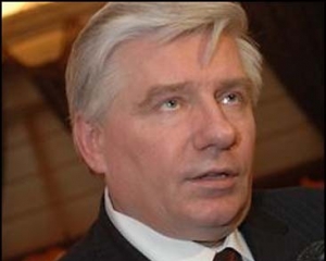 У Партії регіонів похвалились, що біжать поперед політичного "паровозу"
