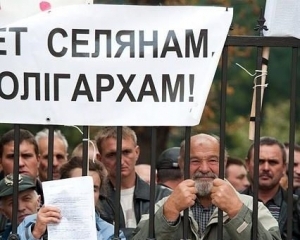 Головному "регіоналу" важко зрозуміти чому "чорнобильці" взяли Раду в облогу