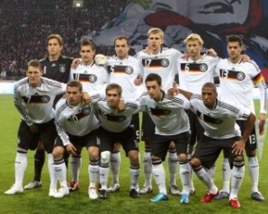 Гравцям збірної Німеччини обіцяють по 300 тисяч за перемогу на Євро-2012