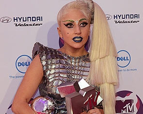 Леди Гага на MTV EMA &quot;обскакала&quot; Джастина Бибера