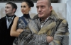 На Вячеслава Узелкова на модном показе надели шубу из енотовой собаки