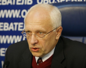 Україні треба відмовлятися від МВФ і подавати в суд на Росію - експерт