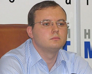 Компартію дістали "бездіяльні" вишиванки "Свободи" і КУН