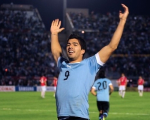 Покер Суареса допоміг Уругваю перемогти Чилі: результати матчів відбору ЧС-2014 