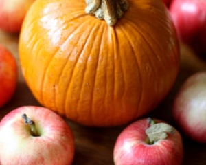 Яблука, гарбуз і часник — найкорисніші продукти восени
