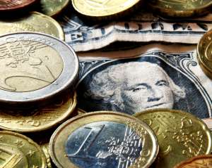 В Україні євро втратив 12 копійок, за долар дають трохи більше 8 гривень