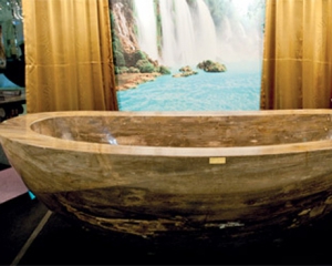 В Еміратах за 1,7 млн доларів купили лікувальну ванну
