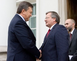 Коморовський переконаний, що справа Тимошенко заважає євроінтеграції України
