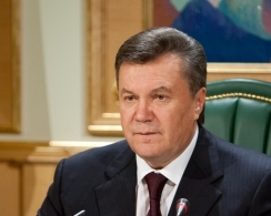 Янукович розповів, як надавав по руках 5% українців