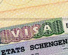 Чем хуже ситуация с демократией, тем более шенгенских виз будут давать украинцам