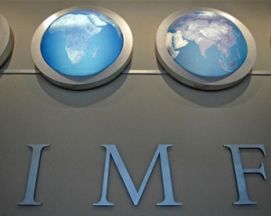 В следующем году придется занимать если не у МВФ, то у России или Китая - эксперт