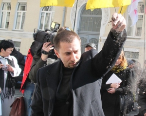 Активіста Помаранчевої революції судять за святкування Дня свободи