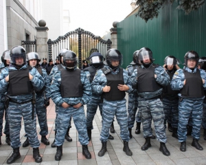 На учасників бійки у Маріїнському парку складають протоколи - нардеп