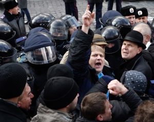 Чорнобильців не пустили на засідання суду, на якому їм заборонили мітингувати