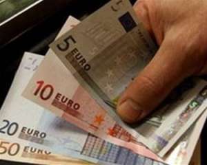 Євро подорожчав на 17 копійок, за долар дають більше 8 гривень - міжбанк