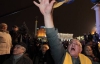 На Майдане призывают объединиться и устроить революцию
