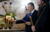 Янукович у Храмі Гробу Господнього помолився, щоб Україну  поважали у світі