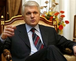 Литвин не согласен с Европарламентом: Россия на Украину не влияет