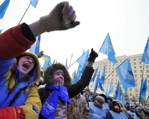 У 2007-му &quot;регіонали&quot; витратили на мітинг за Януковича 90 мільйонів - голова КУПР