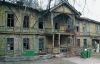 У Києві 130-річний маєток розбивають на друзки