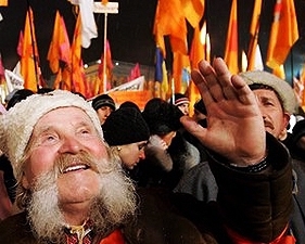 Помаранчеві активісти передадуть потягом до Москви свій досвід