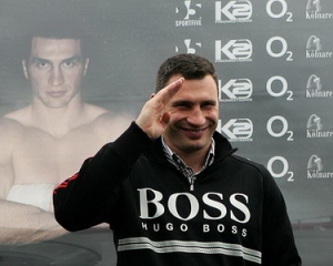 Виталий Кличко из-за брата перенес бой с марта на февраль - СМИ
