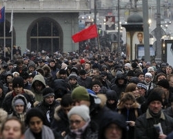 В Москве митингующие разделились - начало акции перенесли