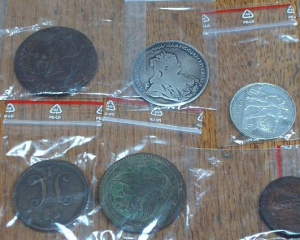 За контрабанду старинных монет мужчину посадили на 4 года