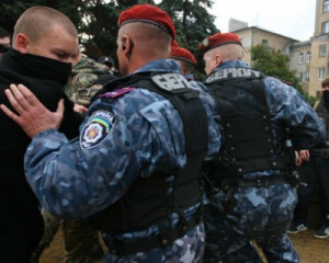 Сторонники Тимошенко покалечили двух милиционеров
