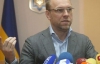 Власенко призвал судей вспомнить, что они люди и матери