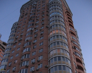 Налоговикам купили квартиры в Киеве за 10 миллионов