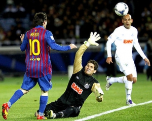&quot;Барселона&quot; выиграла клубный чемпионат мира мячом Евро-2012