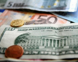 Євро подорожчав на 4 копійки, за долар дають 8,03 гривні - міжбанк