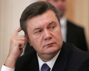 Янукович таки зустрівся з Медведєвим