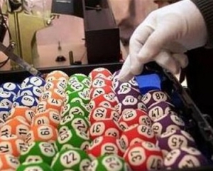 Испанский городишко выиграл в лотерею 720 млн евро
